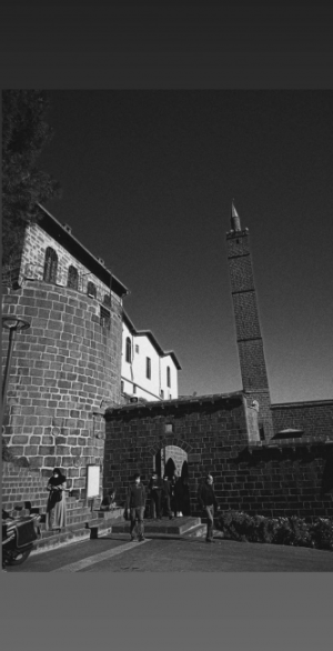 Diyarbakır Hz Süleyman camii / 1381