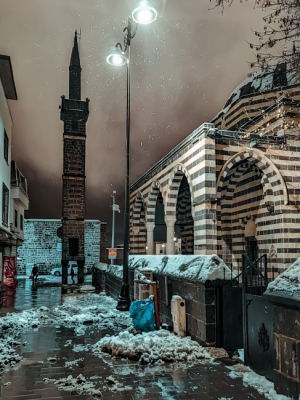 Kar yağışı ve 4 Ayaklı Minare / 37554