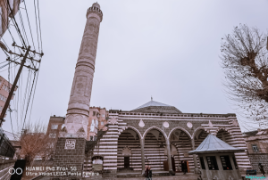 Farklı bir Perspektif ile Parlı Safa Cami  📷 / 11723